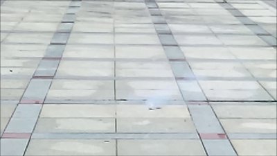 #8128 BUNCH OF FIRECRACKERS Small bunch of fireworks