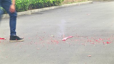 #14479 BUNCH OF FIRECRACKERS 300 Small bunch of firecrackers