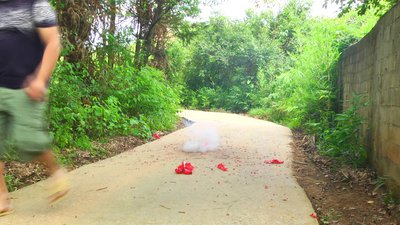 #14479 BUNCH OF FIRECRACKERS 300 Small bunch of firecrackers