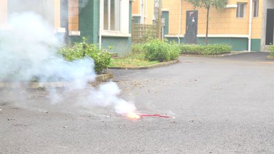 #17110 鞭炮 Magic firecrackers(with blast)