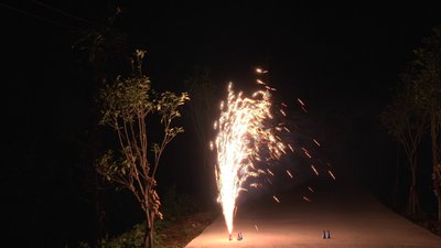 #15388 Conical fountain 4" 3.0m, 25s (Fuse)