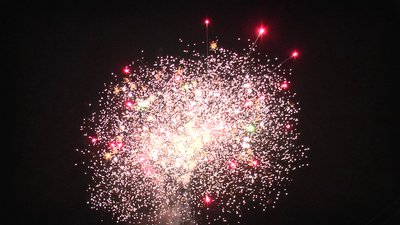 #16829 Батарея салютов 22x0.8"/24x1.2" 46 выстрелов