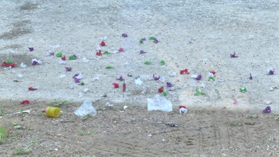 #18389 FIRECRACKERS Mixed firecrackers B of 5pcs (Flash with blasting pearl,Explosion sound,Gold spinner with spark,Party poppers with paper tape,Candy firecrackers with blasting pearl)