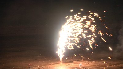 #15388 Conical fountain 4" 3.0m, 25s (Fuse)