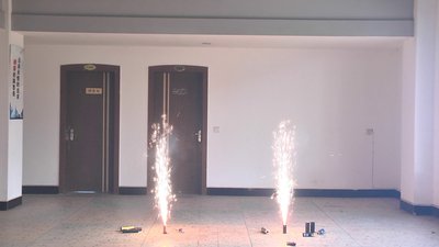 #23981 Fountains 2.0m, 20s (Inflammateur électrique)