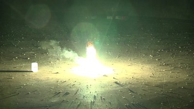#24550 FIRECRACKERS green flash with boom