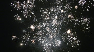 #25646 Cakes 128x0.6"/18x0.8" 146 shots