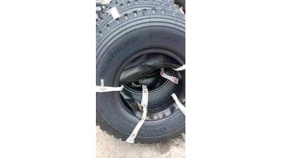 #27818 10.00R20 tires