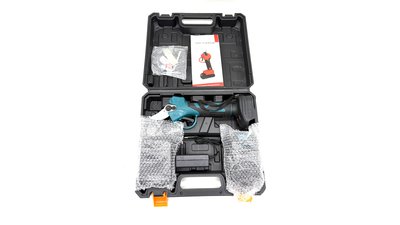 #28791 Trimming tree branches with scissors