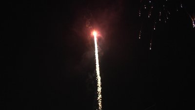 #7420 Roman Candles 1.2" 8 shots