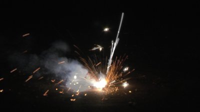 #8380 FIRECRACKERS Hot fire