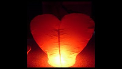 #8317 Heart shape sky lantern