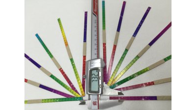 #14356 鞭炮 Hand Pulling Cracker