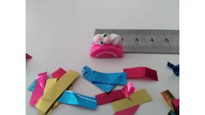 #17135 Popper toys with surprise (Small cylinder)