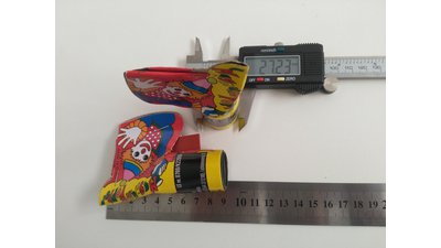 #17064 Popper toys with color paper of gun shape(gold/yellow/red/blue/green)