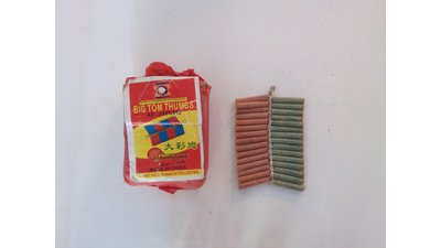 #8222 FIRECRACKERS Big  Tom Thumbs