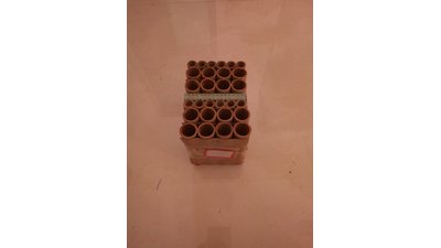 #15901 Cakes 12x0.5"/16x0.8" 28 shots